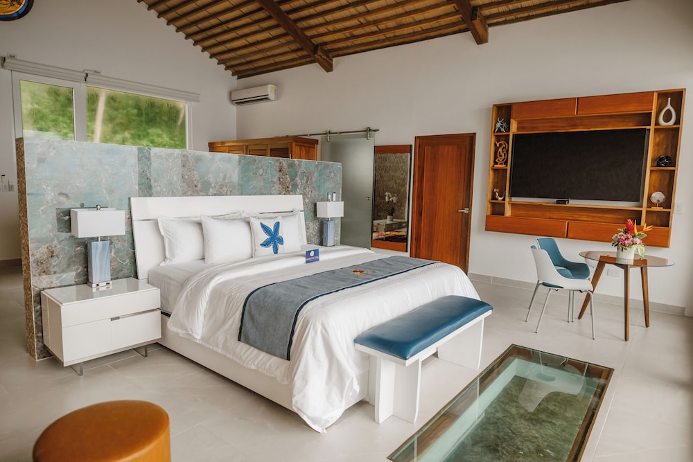 Luxury Suite photo 3