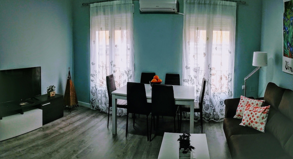 House, 4 Bedrooms photo 3