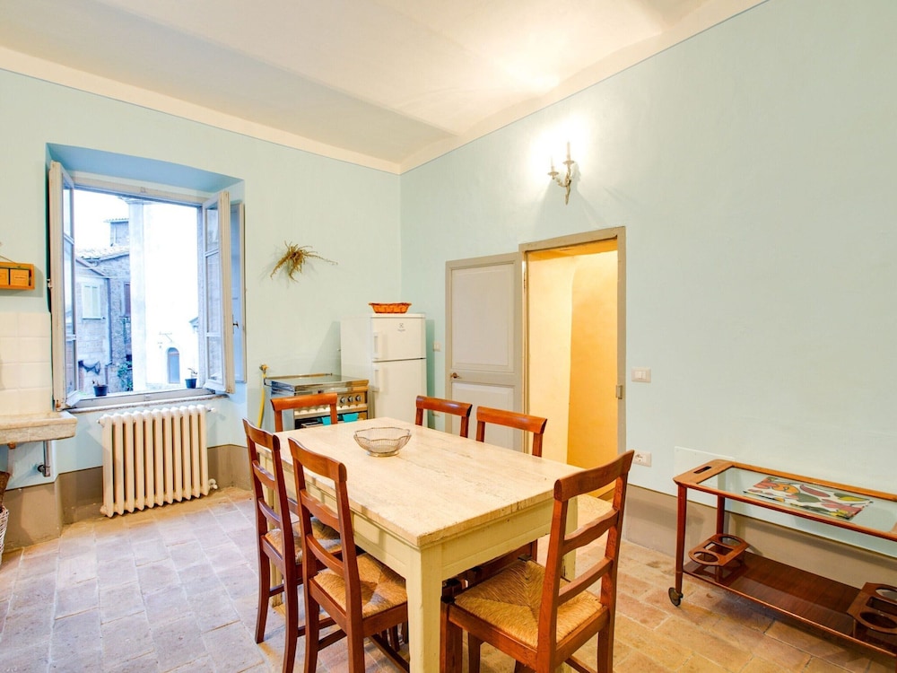 Classic Villa, 4 Bedrooms photo 2