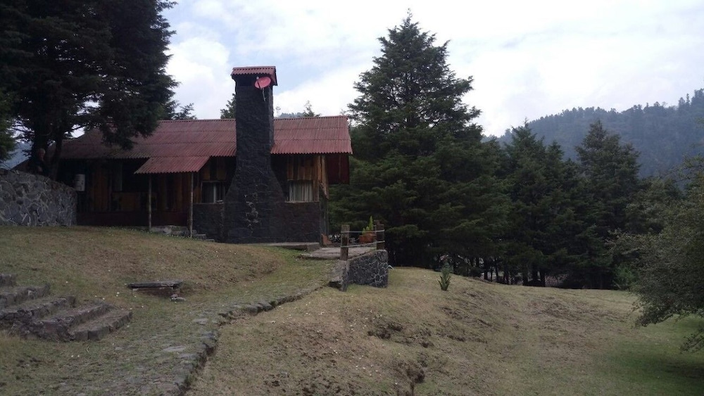Panoramic Cabin, Multiple Beds, Hill View, Mountainside photo 1