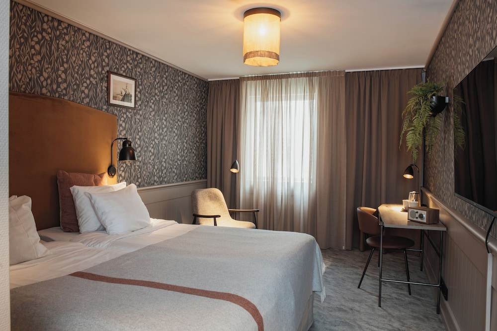 Standard Twin Room - Photo 3