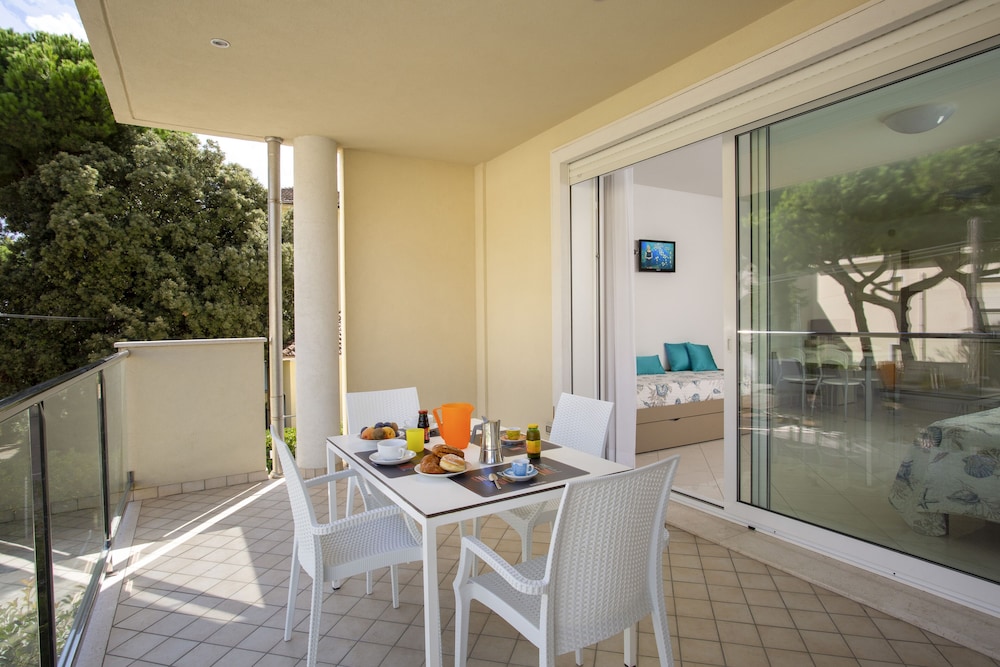Standard Studio, Terrace, Tower photo 2