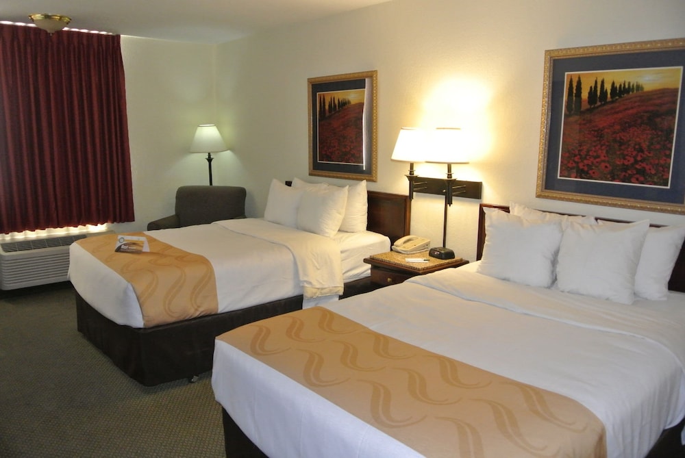 Standard Double Room, 2 Double Beds, Non Smoking photo 1