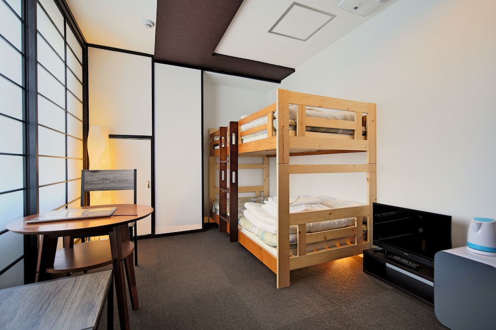 Bunk Bed Twin Room, Shared Bathroom photo 2
