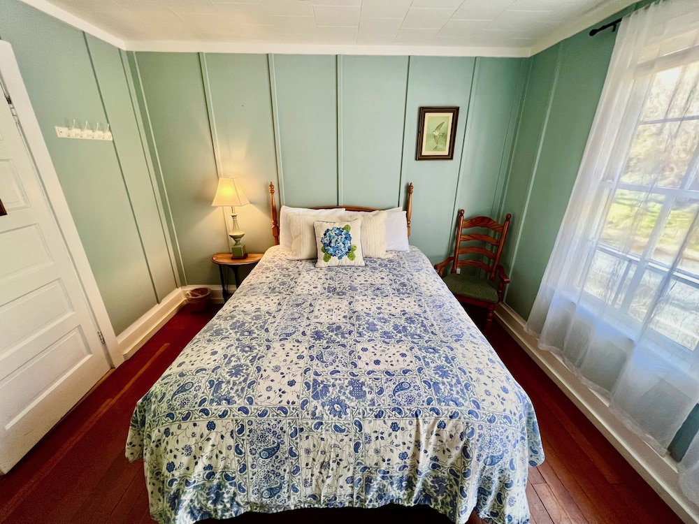 Stout Grove Suite photo 1