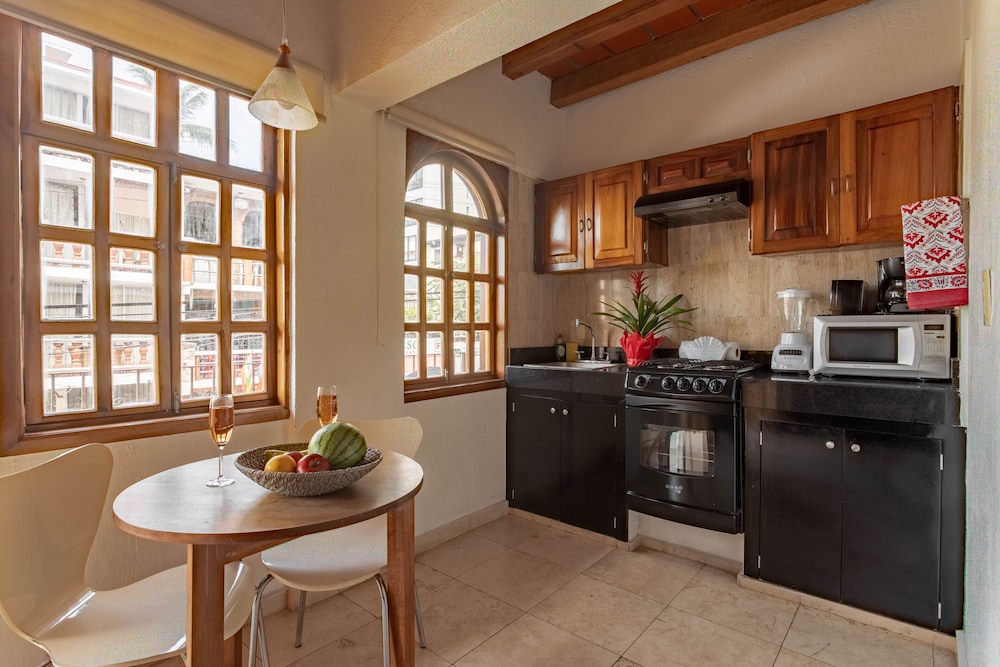 Suite, 1 Bedroom photo 1