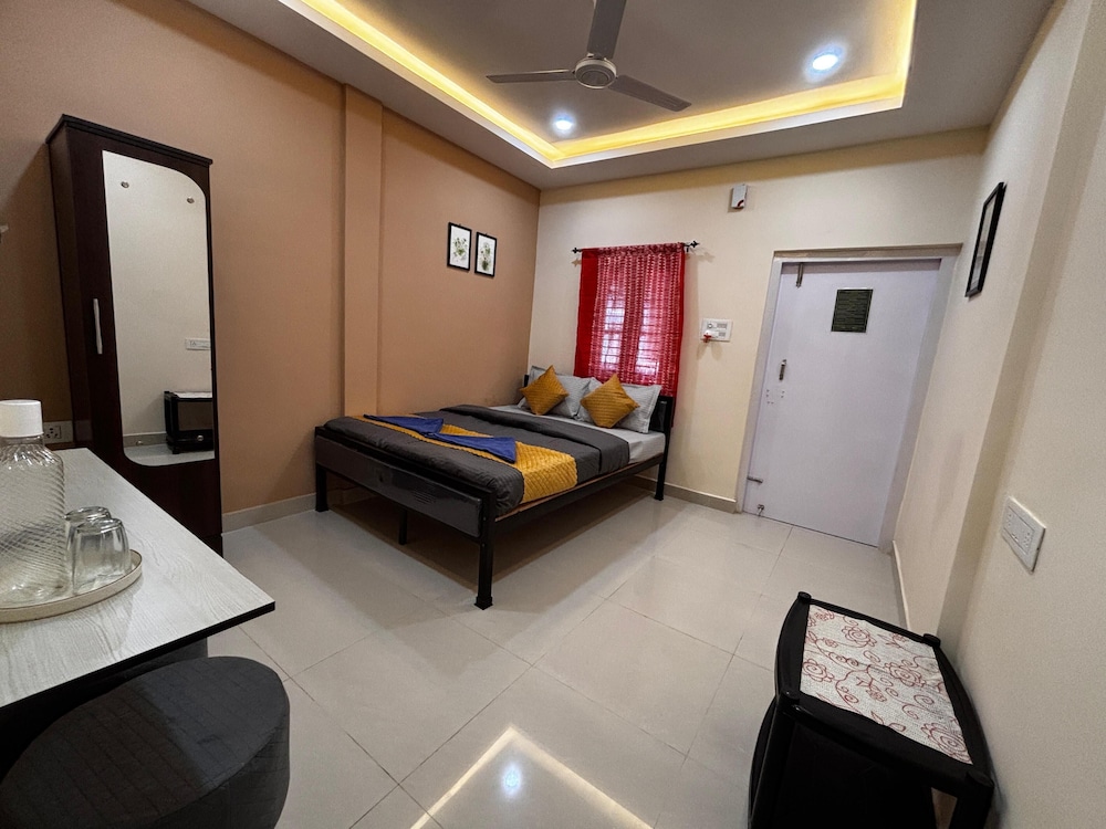Deluxe Double Room, Balcony, Garden View