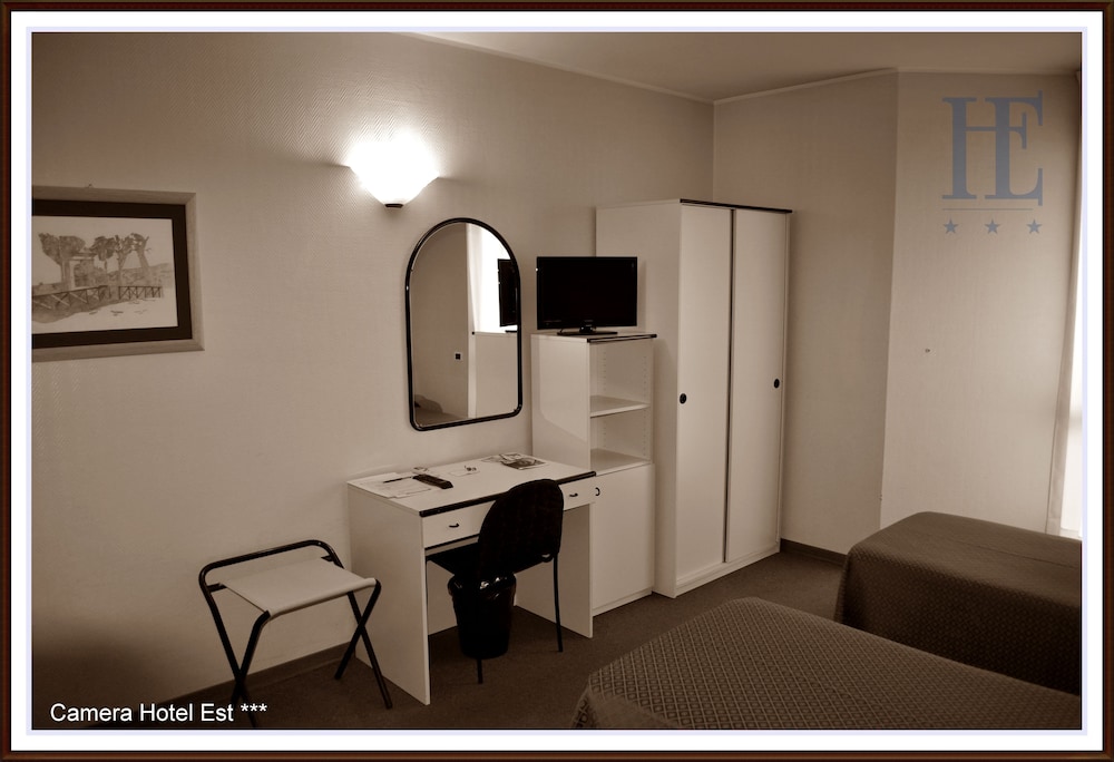 Family Triple Room photo 3