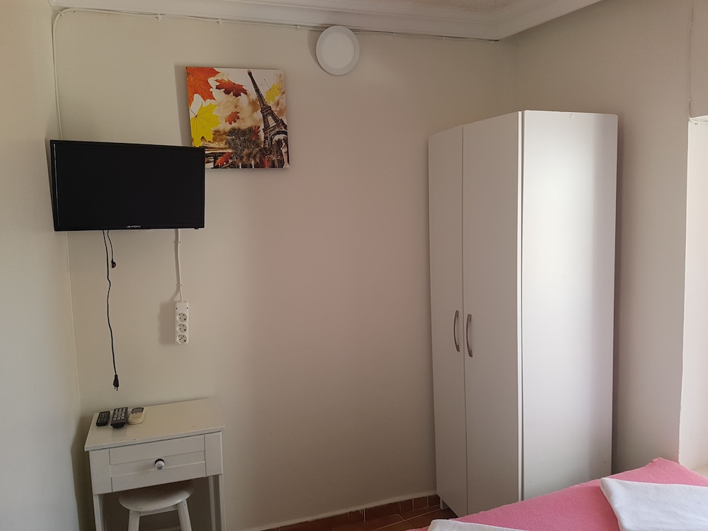 Standard Double Room, Non Smoking photo 3