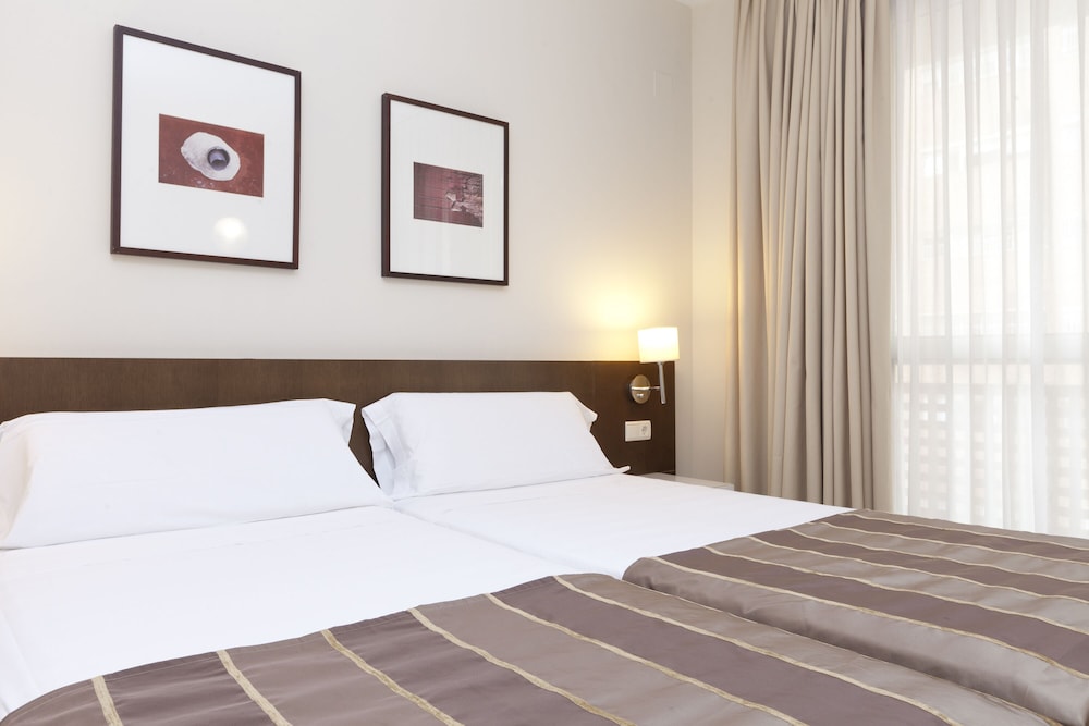 Standard Double Room - Photo 2