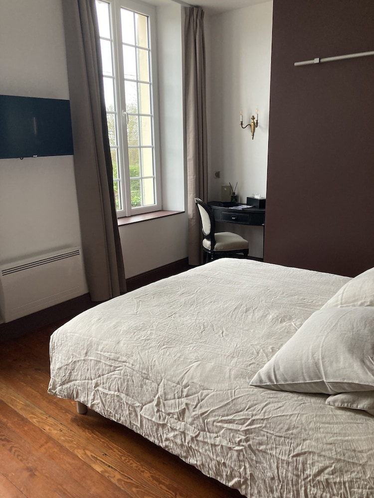Premium Room, 1 Queen Bed (Gold Beach) photo 3