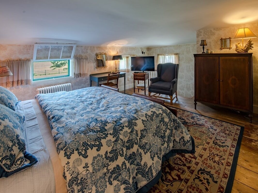 Double Room, Private Bathroom (Blue room ) photo 2