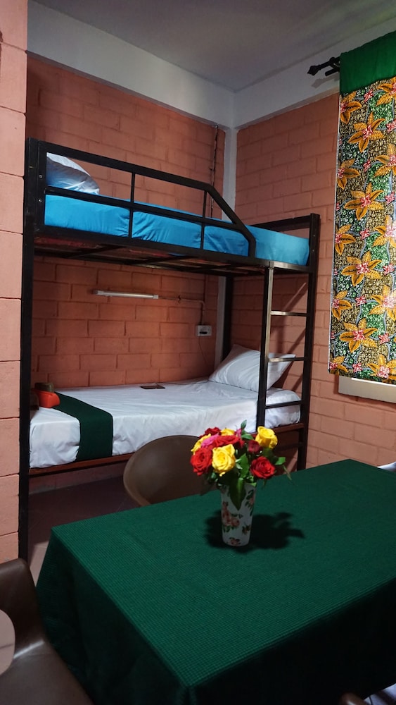 Basic Shared Dormitory, Mixed Dorm