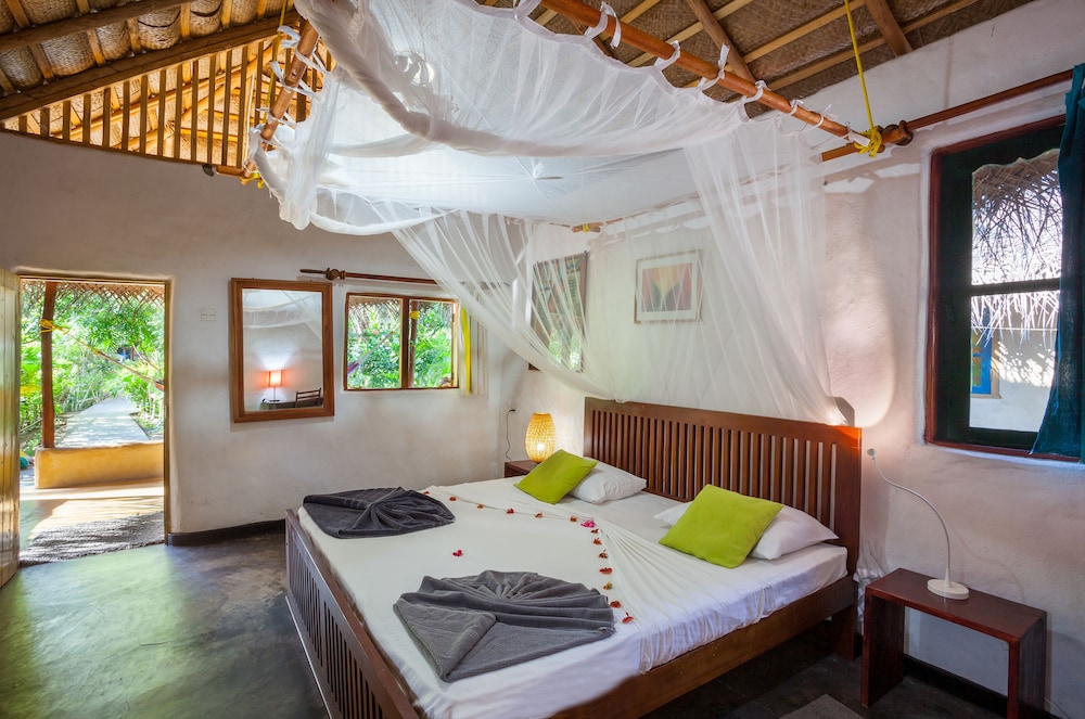 Traditional Bungalow, 1 Queen Bed, Non Smoking photo 1