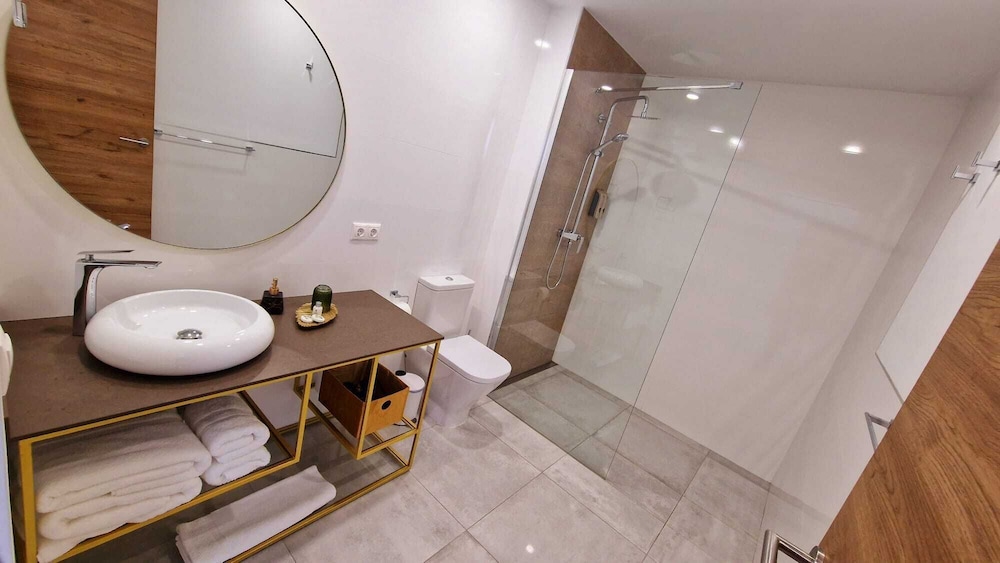 Studio Suite - Photo 6