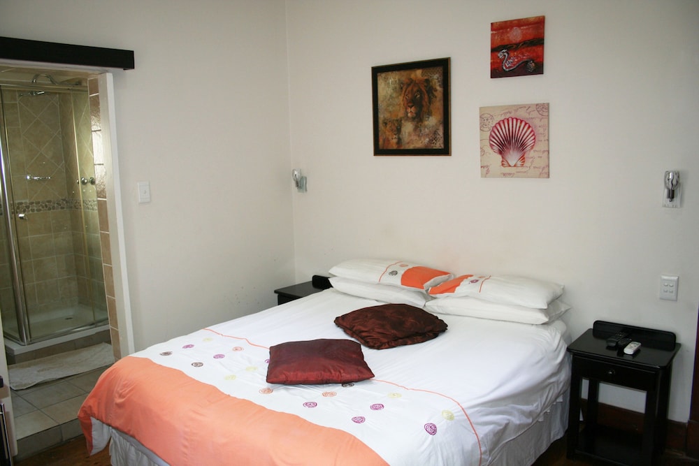 Standard Room photo 1