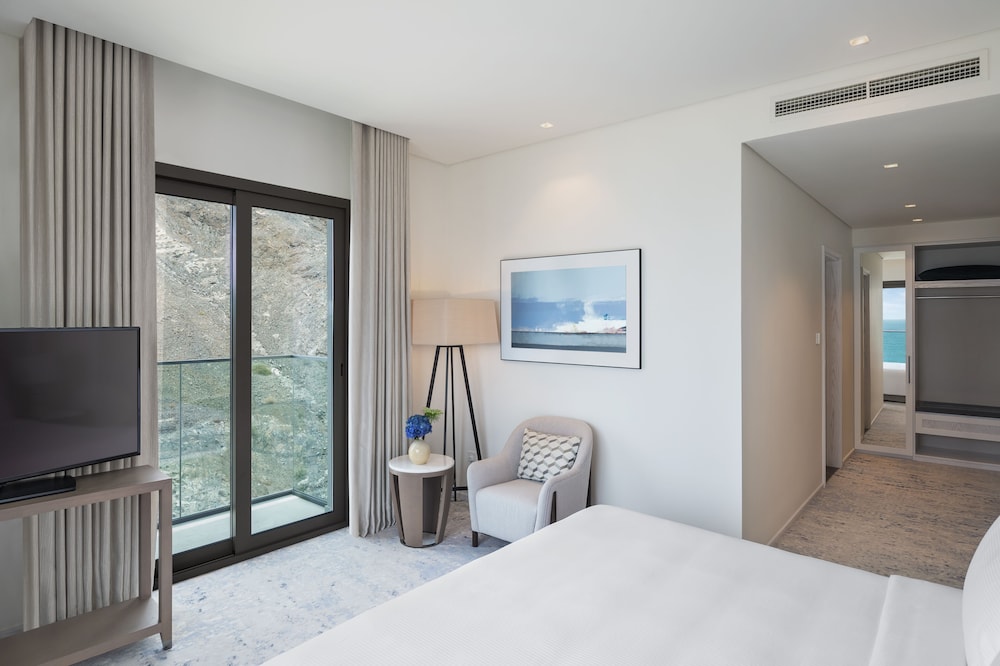 Executive Suite, 1 Bedroom, Pool View