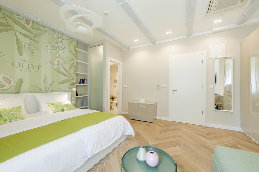 Deluxe Double Room, 1 King Bed