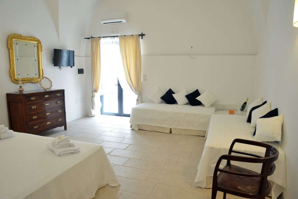 Junior Quadruple Room