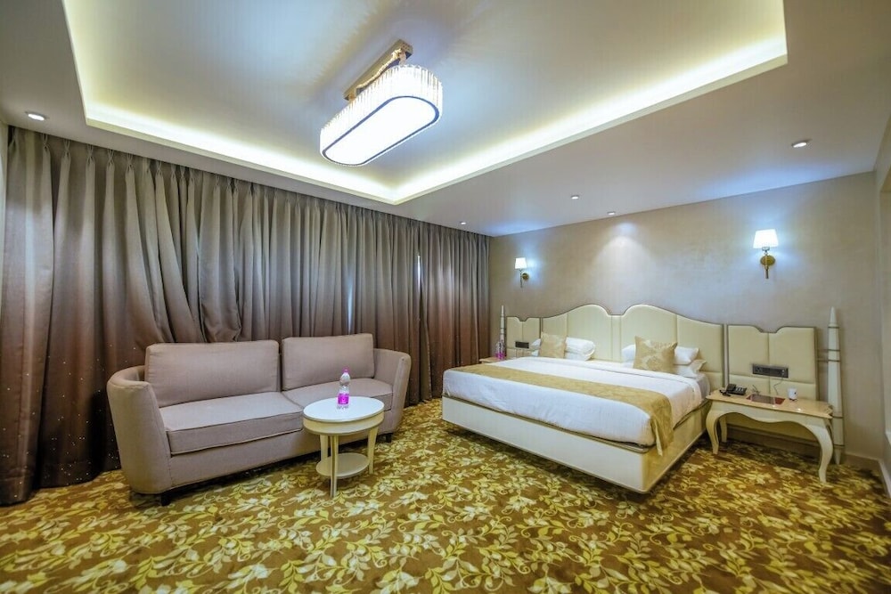 Royal Studio Suite, 1 Bedroom, Bathtub, Sea View photo 2