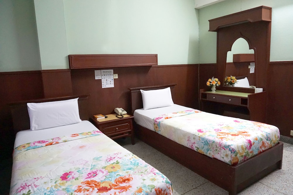 Twin Room (Fan) photo 2