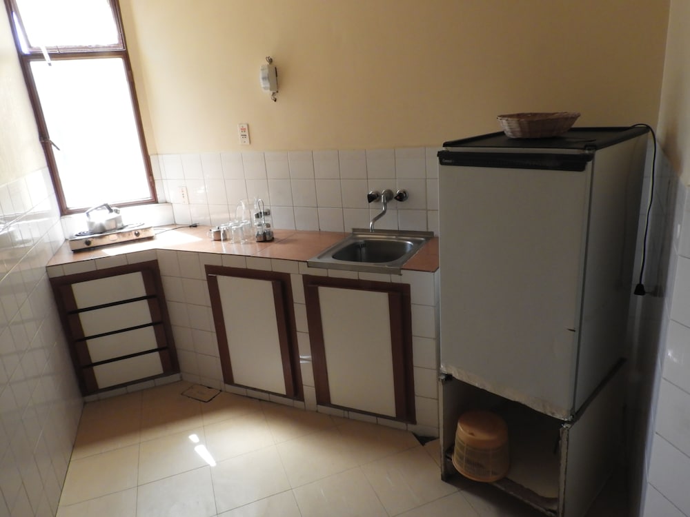 Apartment, 2 Bedrooms, Private Bathroom photo 3