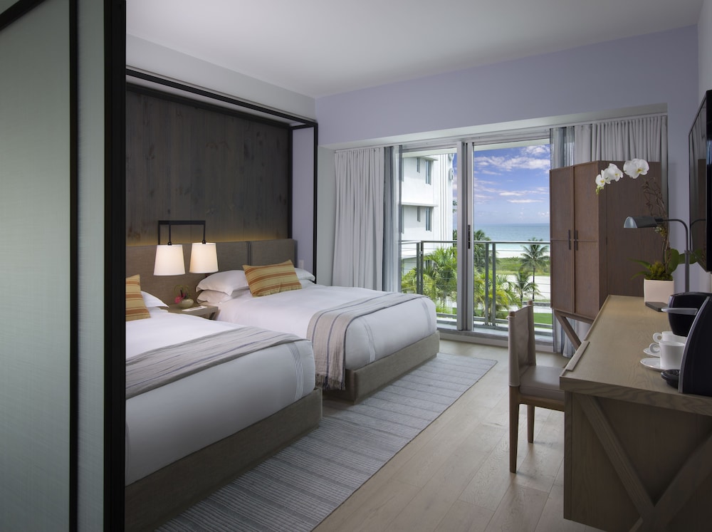Deluxe Double Room, 2 Double Beds, Non Smoking, Pool View - Photo 1