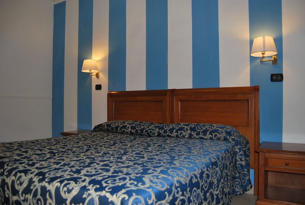 Classic Double Room photo 3