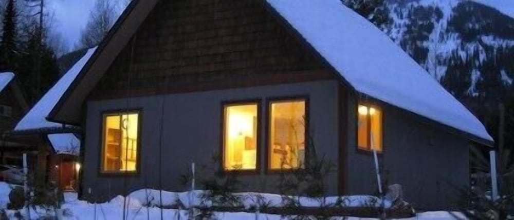 Cabin, 2 Bedrooms photo 2