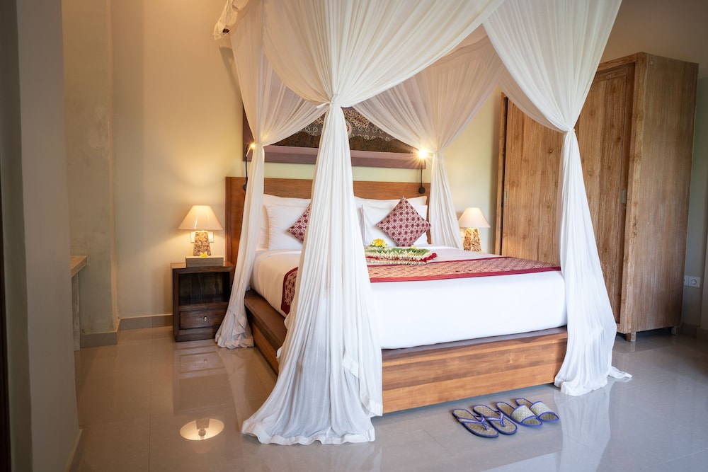 Deluxe Suite - Photo 11
