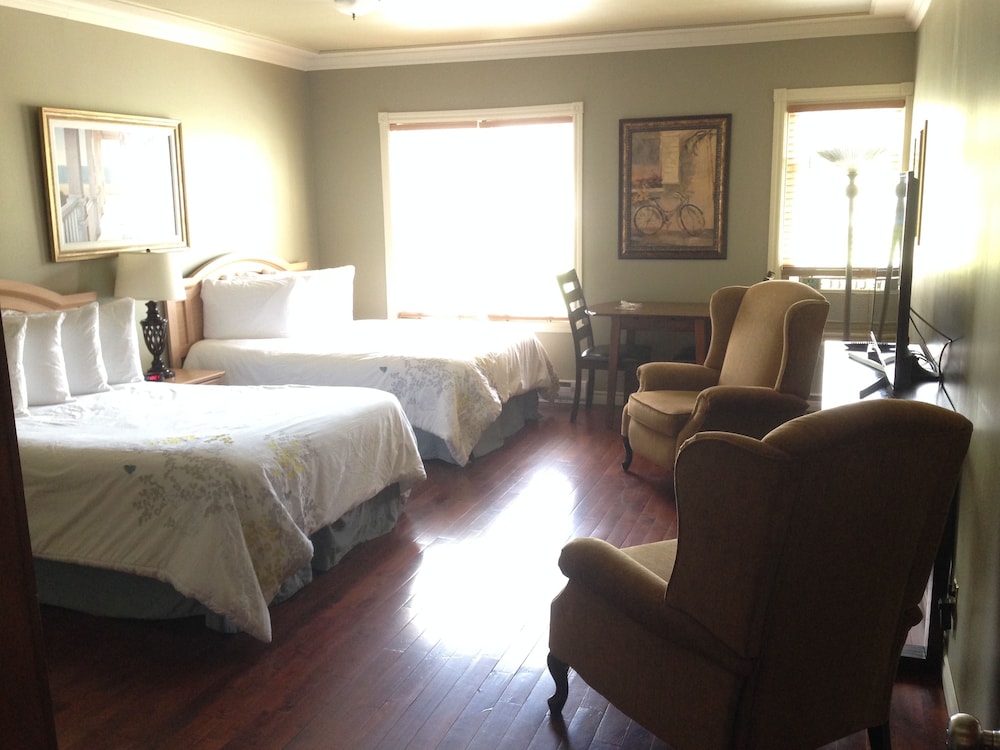 Classic Room, 2 Double Beds (Chambre 8) photo 1