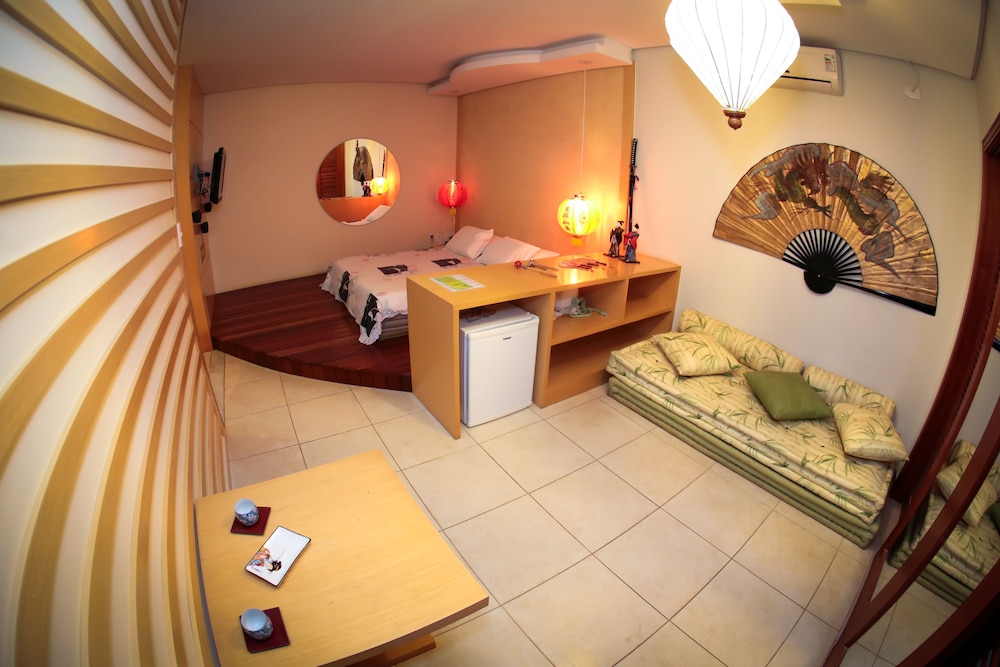 Deluxe Suite, 1 Bedroom photo 2