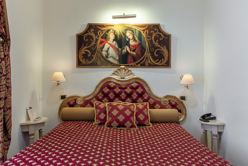 Economy Double Room - Photo 20