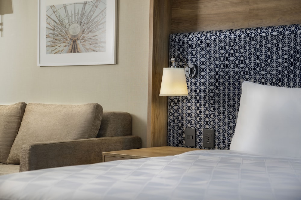 Standard Room, 2 Queen Beds - Photo 3