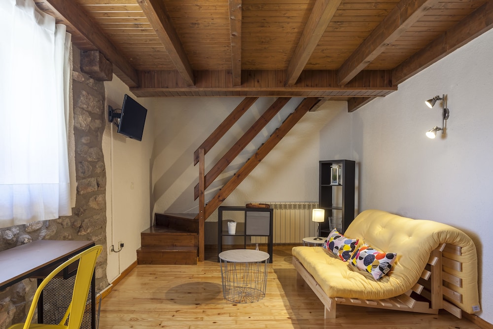 Standard Duplex, 1 Bedroom, Courtyard View photo 2