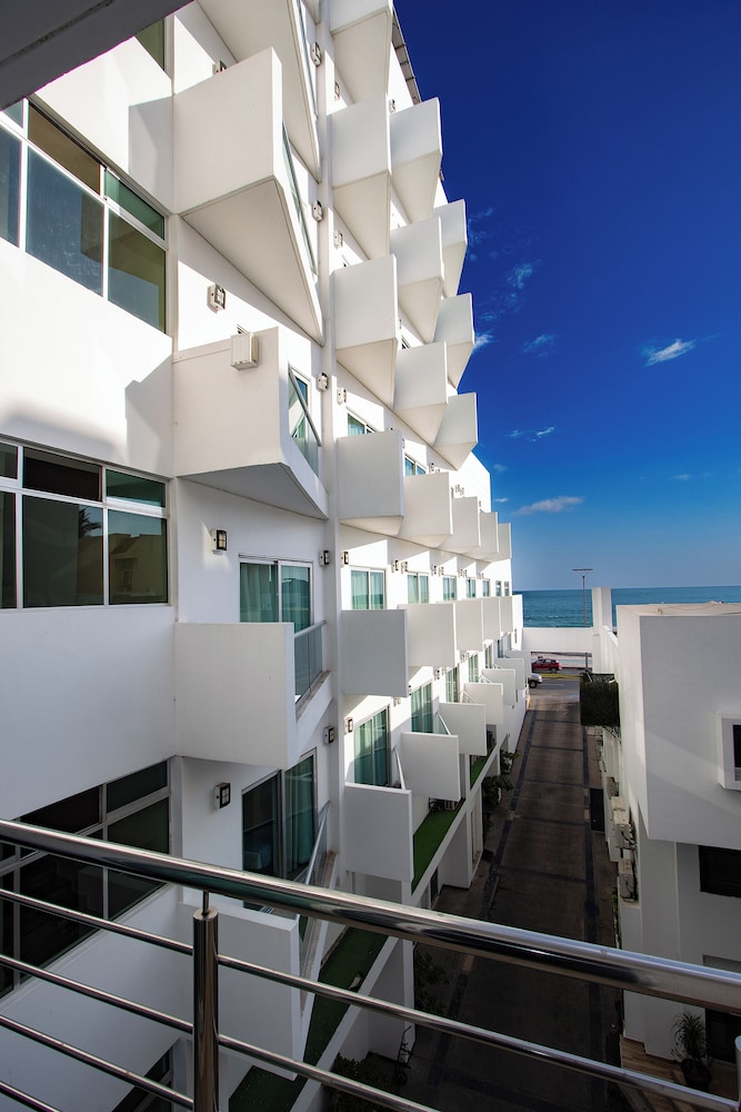 Standard Room, Partial Sea View - Photo 3
