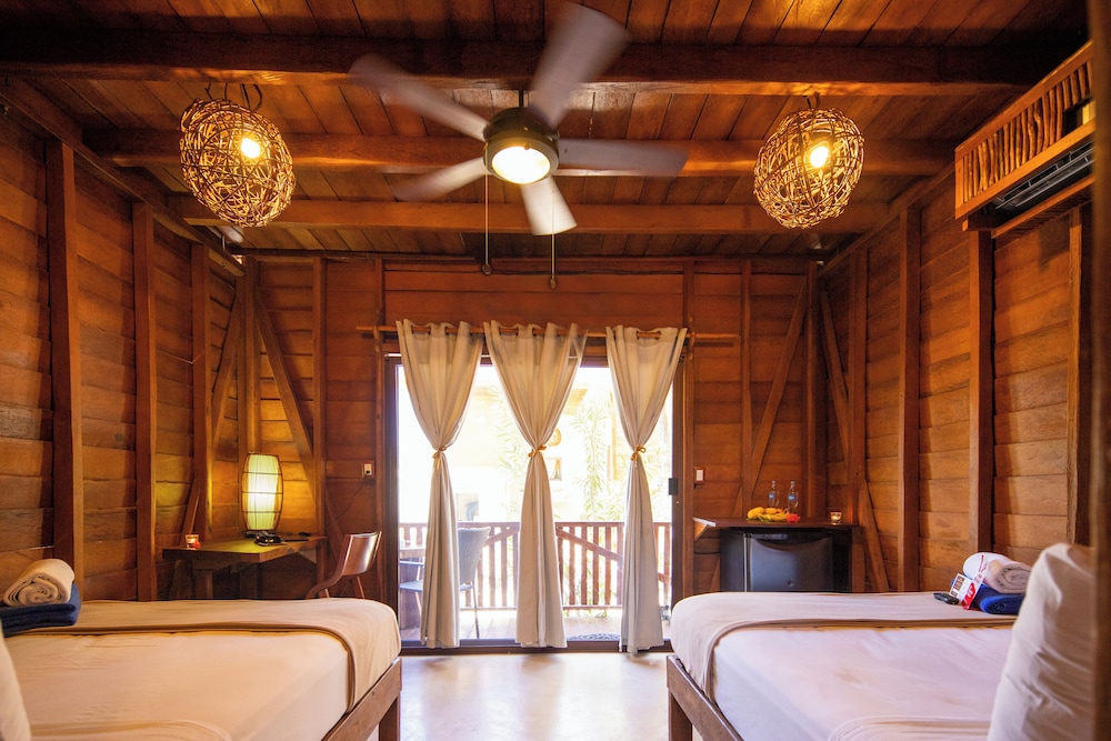 Double Room, Pool View - Photo 4