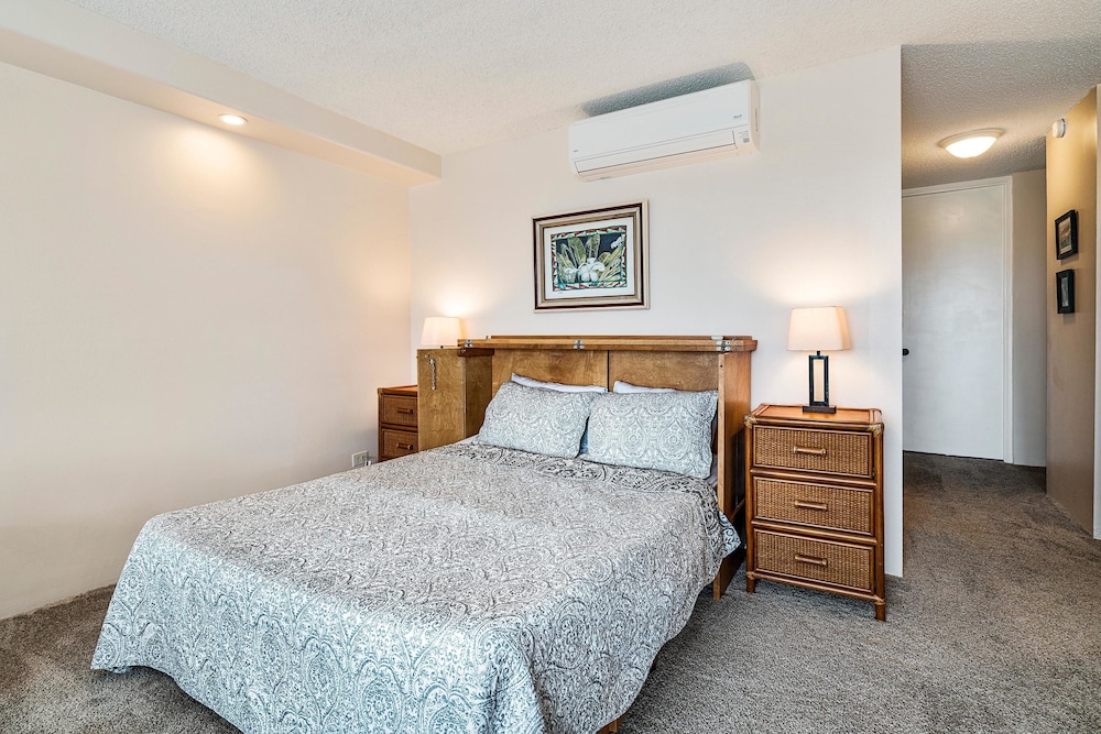 House, 1 Queen Bed (Kona Alii 608)
