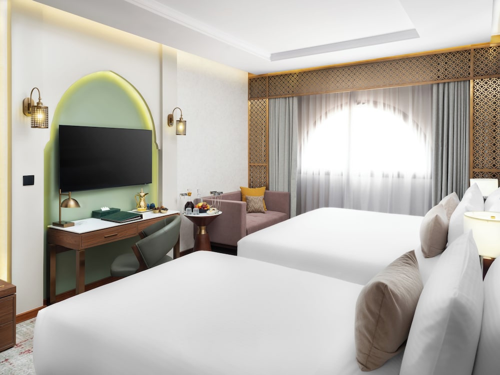 Executive Triple King Room