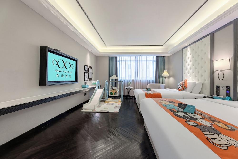 Family Triple Room, City View
