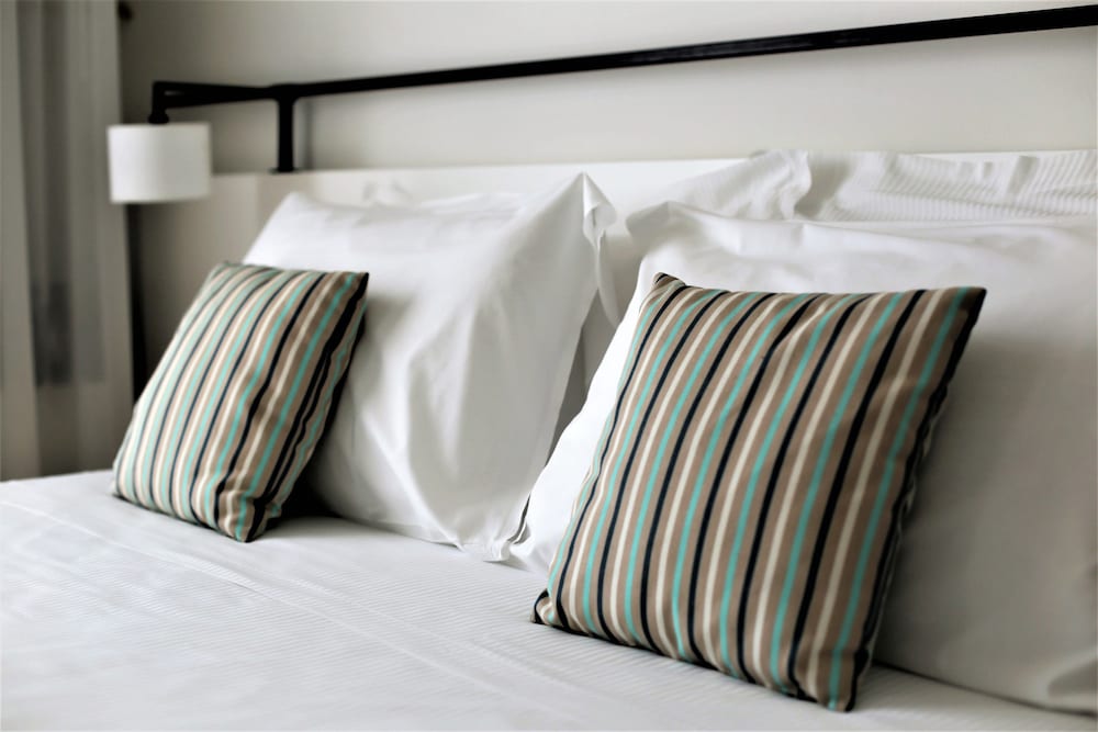 Suite, Partial Sea View (Lateral) photo 1