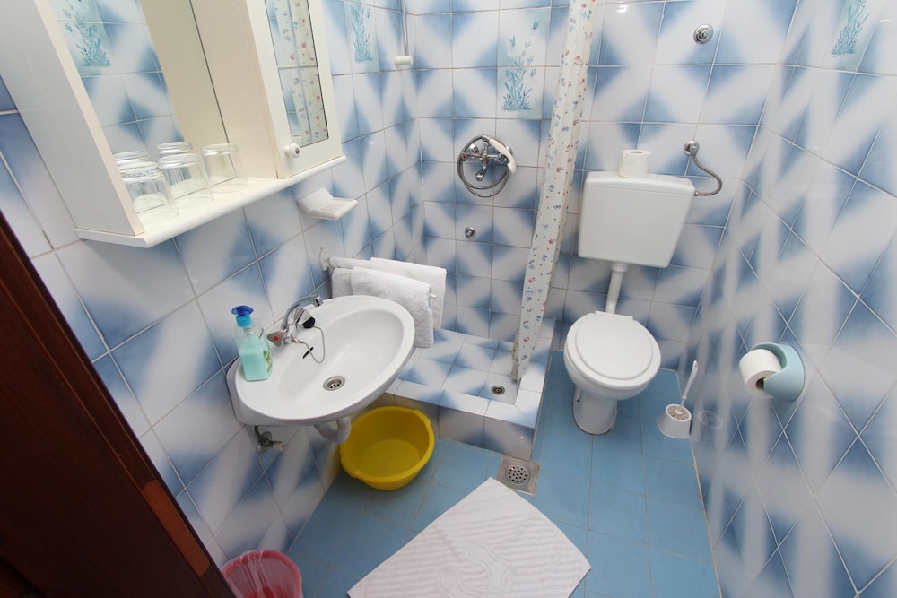 Double Room, Balcony - Photo 7