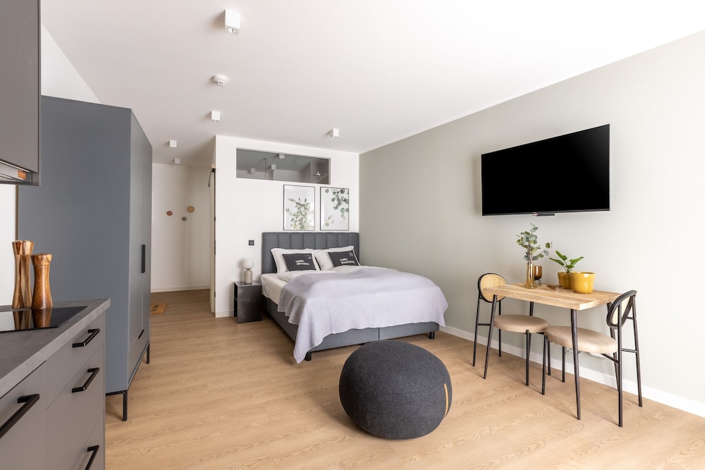 Suite M - Photo 4