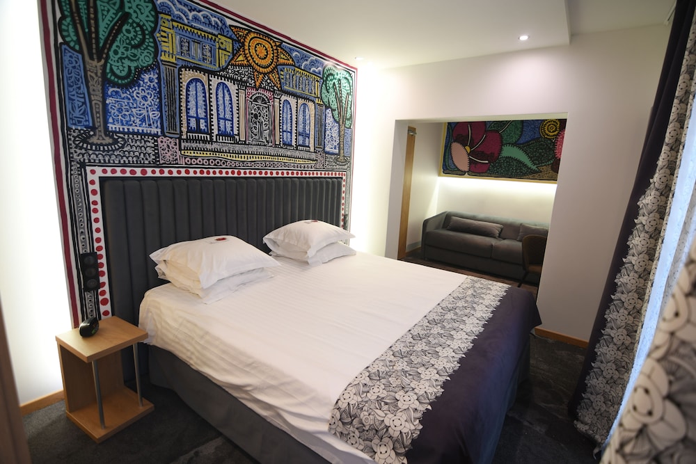 Deluxe room for 2 (Extra Bed with Extra Fee) photo 2