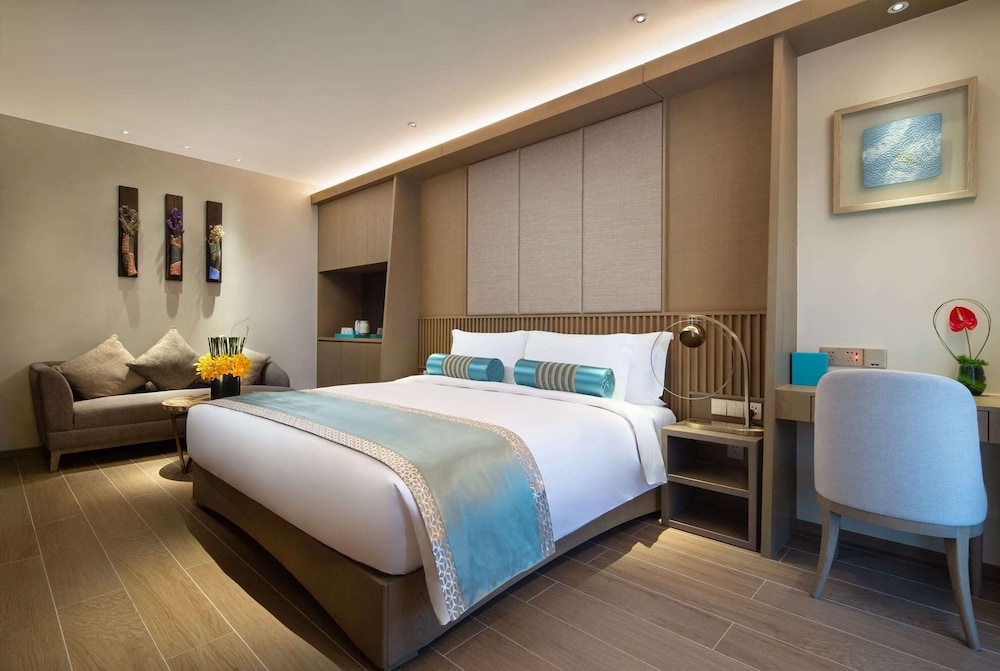 Premium Room, 1 King Bed, Smoking, Sea View photo 1