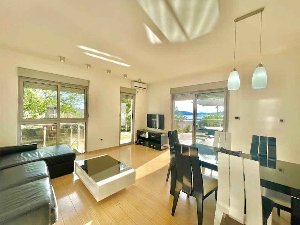 Panoramic Apartment photo 1