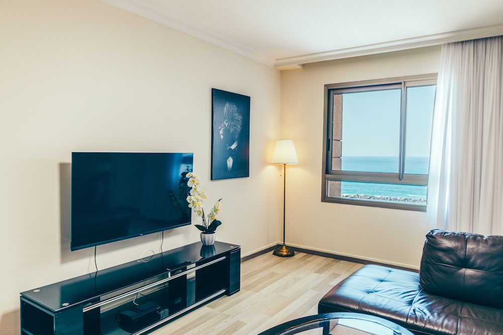Premium Suite, 1 Bedroom, Sea View, Beachfront photo 3