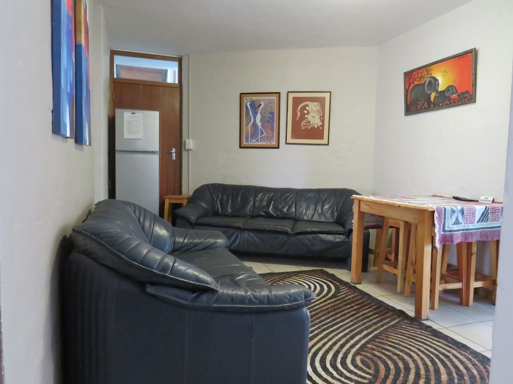 Family Room, 3 Bedrooms photo 2
