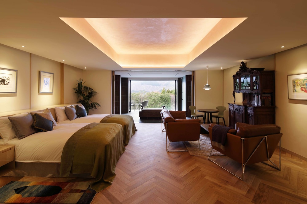 Executive Suite (3rd Floor) with Italian Dinner & Breakfast, Non-smoking