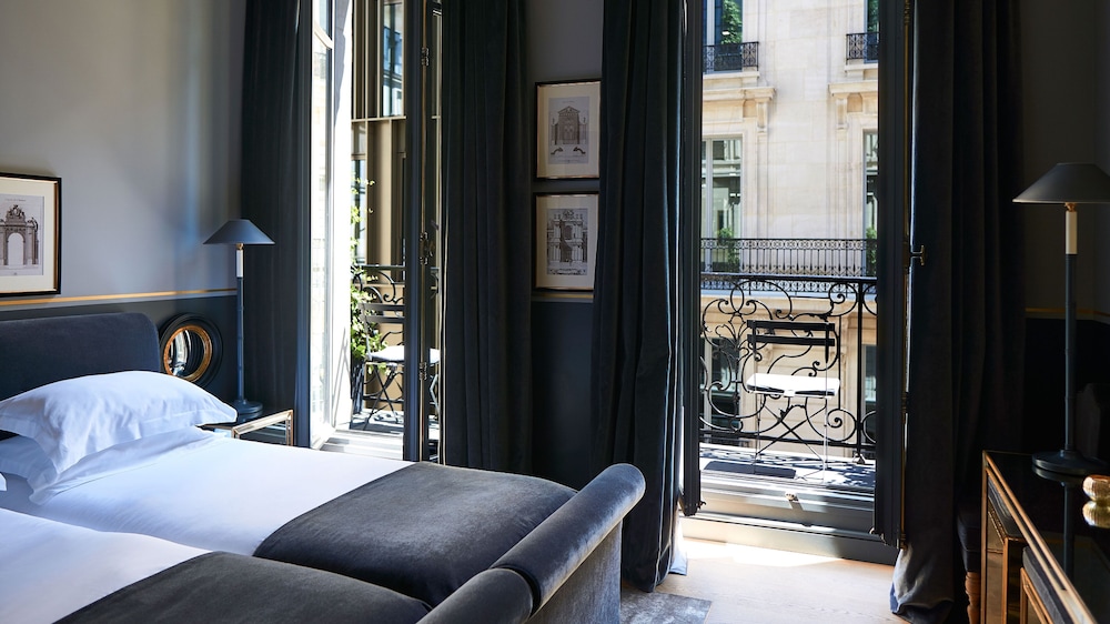 Executive Room, Balcony